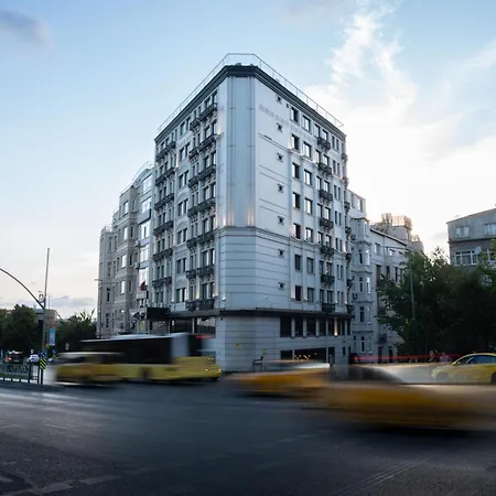 The Central House Galata 3*