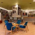 The Central House Galata מלון 3*