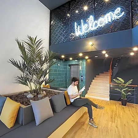 The House Galata Hotell