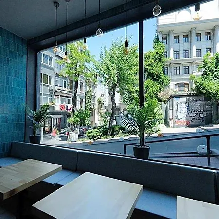 The House Galata Hotell