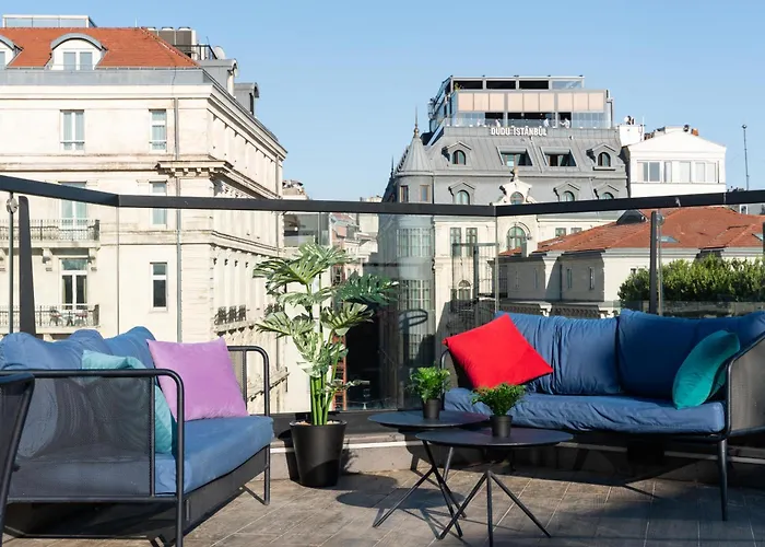 The Central House Galata Hostel Istanbul