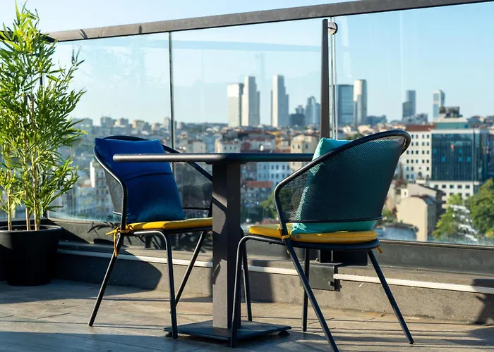 The Central House Galata Hostel Istanbul